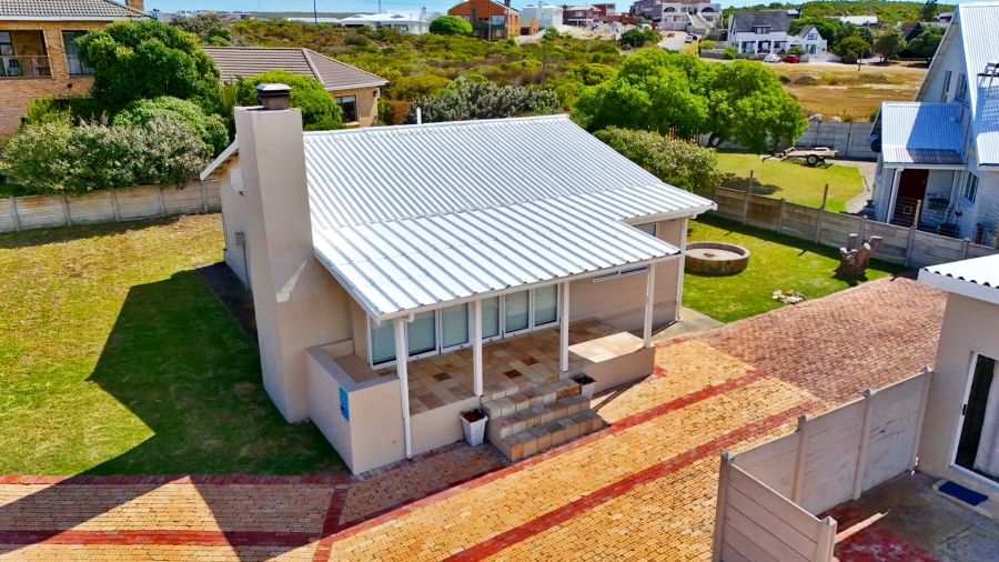 2 Bedroom Property for Sale in Struisbaai Western Cape